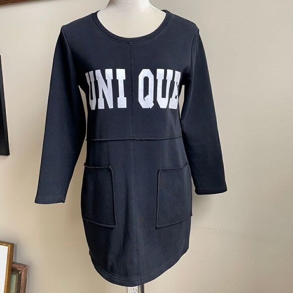 Black Fleece Lined “Unique” Pullover LONG Sweatshirt w/Pockets (Size: Small) - Picture 4 of 12